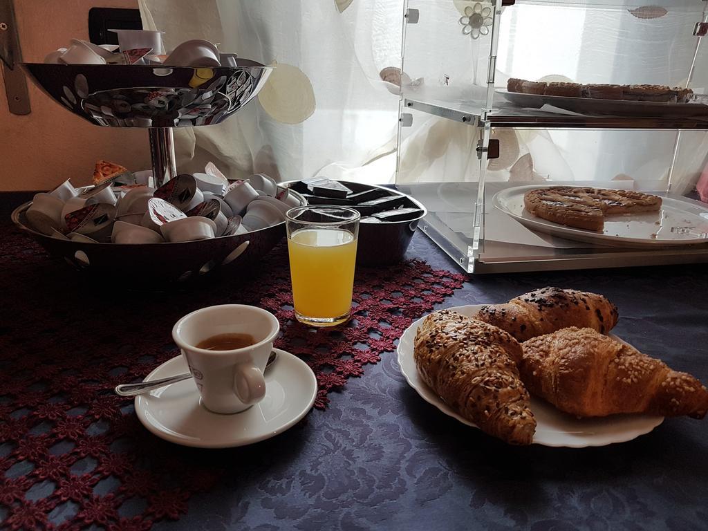 Master Hotel Castelvetro Piacentino Kültér fotó