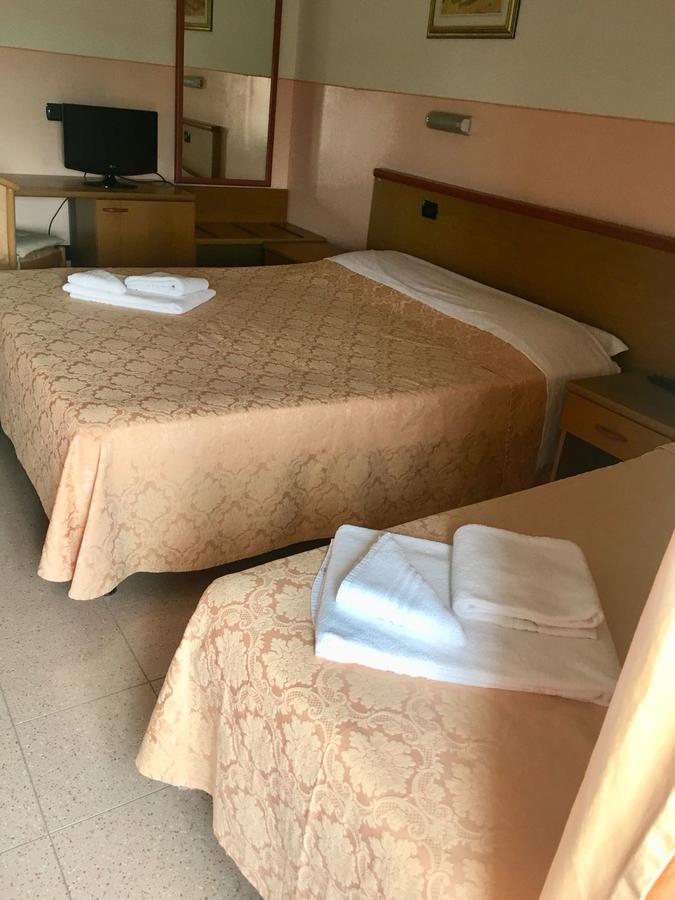 Master Hotel Castelvetro Piacentino Kültér fotó
